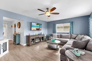 7615 NW 68th Ave, Tamarac, FL 33321 - Photo 4