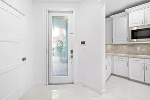 88 N Lakeshore Dr, Hypoluxo, FL 33462 - Photo 32