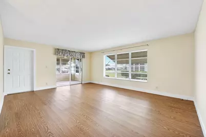 212 High Point Terrace W, Unit #A, Delray Beach, FL 33445 - Photo 4