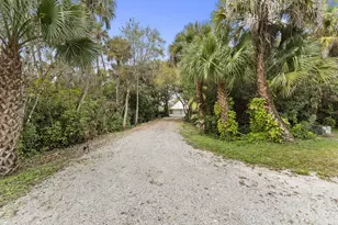 4856 River Pl, Fort Pierce, FL 34982 - Photo 2