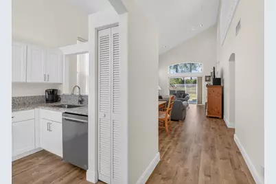 6765 Green Island Circle, Lake Worth, FL 33463 - Photo 4