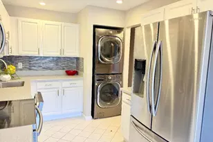 50 Stratford Ln Unit, Boynton Beach, FL 33436 - Photo 2