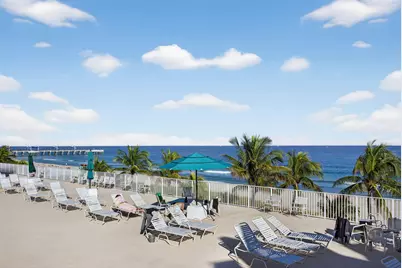 111 Briny Avenue, Unit #24-07, Pompano Beach, FL 33062 - Photo 34