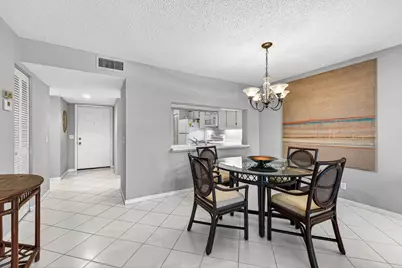 6944 Briarlake Circle, Unit #104, Palm Beach Gardens, FL 33418 - Photo 6