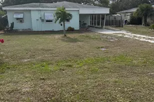 119 Indian Hills Dr, Fort Pierce, FL 34982 - Photo 2