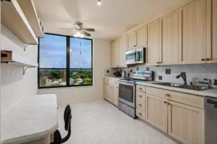 7217 Promenade Dr, Boca Raton, FL 33433 - Photo 16