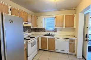 9300 SW 8th St, Boca Raton, FL 33428 - Photo 6