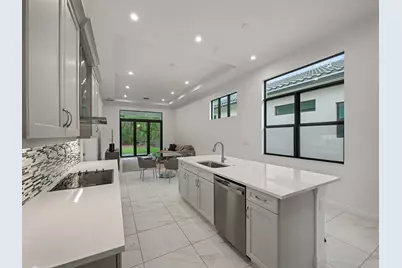 176 SE Via Sangro, Port Saint Lucie, FL 34952 - Photo 10