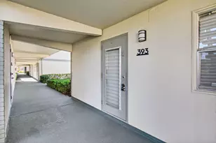 393 Flanders I, Delray Beach, FL 33484 - Photo 2