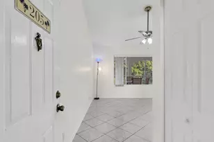 815 W Boynton Beach Blvd Unit, Boynton Beach, FL 33426 - Photo 4