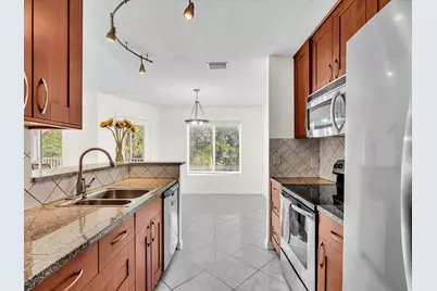 815 W Boynton Beach Boulevard, Unit #16-205, Boynton Beach, FL 33426 - Photo 10