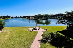 388 Chatham S, West Palm Beach, FL 33417 - Photo 2