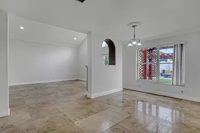 5877 Las Colinas Circle, Lake Worth, FL 33463 - Photo 10