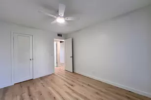 130 Chatham F, West Palm Beach, FL 33417 - Photo 10