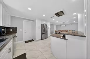 1879 SE Madison St, Stuart, FL 34997 - Photo 6