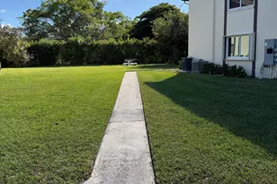 5930 Whispering Pine Way, Greenacres, FL 33463 - Photo 2