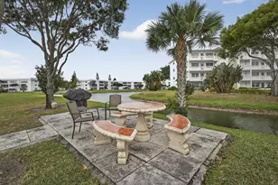 330 Wellington G, West Palm Beach, FL 33417 - Photo 18