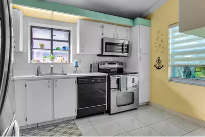 8182 Springtree Road, Boca Raton, FL 33496 - Photo 4