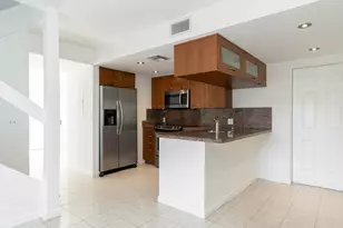 1323 NE 5th Ave, Fort Lauderdale, FL 33304 - Photo 6