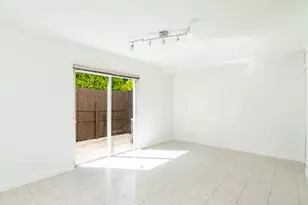 1323 NE 5th Ave, Fort Lauderdale, FL 33304 - Photo 10