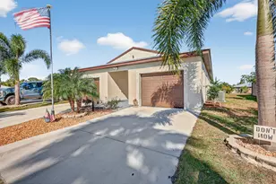 21 Monterey Way, Port Saint Lucie, FL 34952 - Photo 4