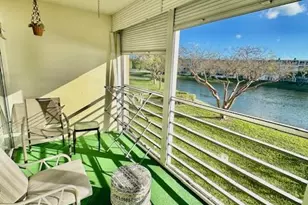2030 Newcastle B, Boca Raton, FL 33434 - Photo 8