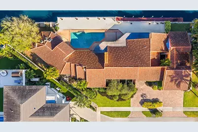 7401 NE Bay Cove Court, Boca Raton, FL 33487 - Photo 10