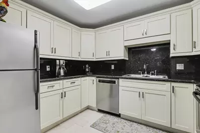 129 S Golfview Road, Unit #2, Lake Worth Beach, FL 33460 - Photo 16