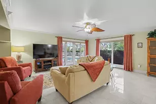 129 S Golfview Rd, Lake Worth Beach, FL 33460 - Photo 10