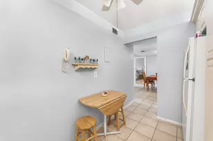 215 Lake Dora Dr, West Palm Beach, FL 33411 - Photo 6