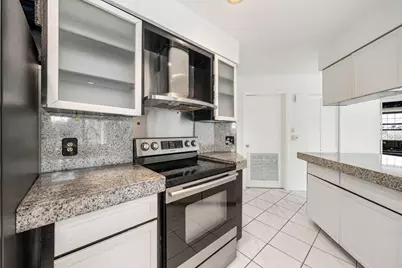 256 Sandpiper Avenue, Royal Palm Beach, FL 33411 - Photo 6