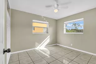 184 SE 27th Way, Boynton Beach, FL 33435 - Photo 6