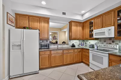 113 Palm Point Circle, Unit #A, Palm Beach Gardens, FL 33418 - Photo 6