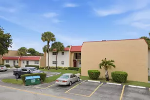 135 Lake Carol Dr E Unit, West Palm Beach, FL 33411 - Photo 26