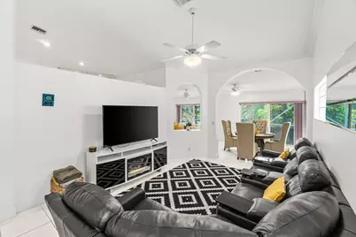 9707 Harbour Lake Circle, Boynton Beach, FL 33437 - Photo 18