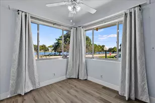 2004 Lake Osborne Dr, Lake Worth, FL 33461 - Photo 8