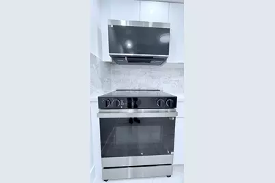 600 Parkview Drive, Unit #718, Hallandale Beach, FL 33009 - Photo 22