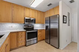 818 Ocean Dunes Cir, Jupiter, FL 33477 - Photo 4