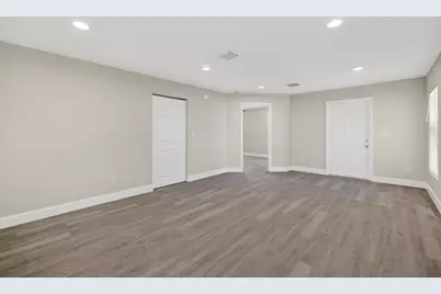 706 Dundas Court, Fort Pierce, FL 34950 - Photo 6