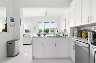 855 Marina Del Ray Ln, West Palm Beach, FL 33401 - Photo 8