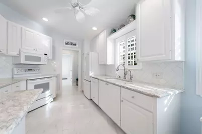 8544 SE Retreat Drive, Hobe Sound, FL 33455 - Photo 16