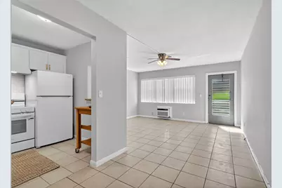 378 Sheffield P, West Palm Beach, FL 33417 - Photo 4
