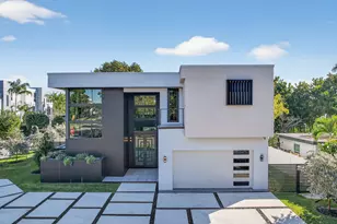750 NE 16th Ave, Fort Lauderdale, FL 33304 - Photo 2
