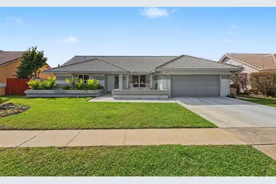 9284 Laurel Green Drive, Boynton Beach, FL 33437 - Photo 2