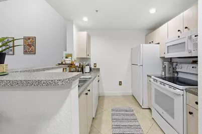 1805 N Flagler Drive #305, West Palm Beach, FL 33407 - Photo 4