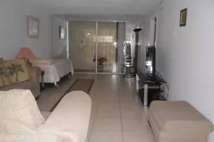 681 S Hollybrook Dr, Pembroke Pines, FL 33025 - Photo 14