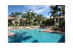 19205 Glenmoor Dr, West Palm Beach, FL 33409 - Photo 2