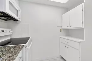 2660 Barkley Dr E, West Palm Beach, FL 33415 - Photo 4