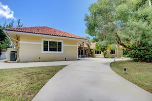 9033 Winding Woods Dr, Lake Worth, FL 33467 - Photo 6