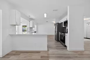8776 SE Bahama Cir, Hobe Sound, FL 33455 - Photo 10